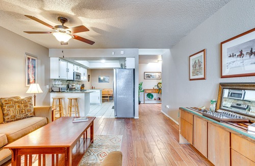 Oklahoma City House | Lakefront Oklahoma City Home w/Pool Access!