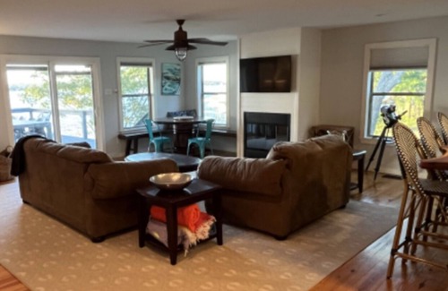 Cedar Creek Reservoir House | Lakefront on open water w/fire pit, boat dock/party deck, paddle boards & kayak