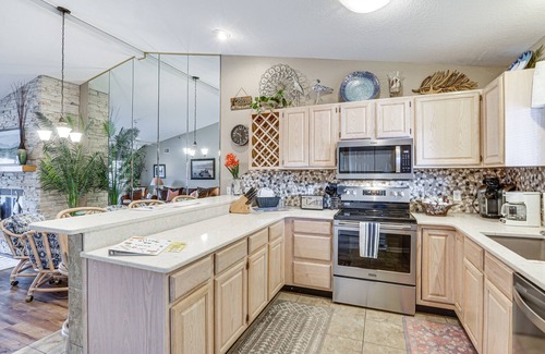 Osage Beach Condo | Lakefront Osage Beach Abode w/Grill & Pool Access