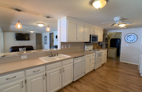 Quitman House | LAKEFRONT Paradise with Boat Dock Sleeps 16+