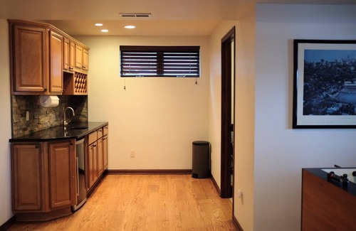 New Munster House | Lakefront Private Family Beach Retreat!
