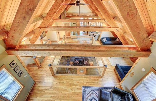 Sandpoint House | Lakefront property w/boat lift