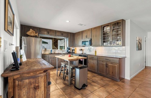 Granite Shoals House | Lakefront Retreat with Hot tub, dock, kayaks, SUP, Firepit