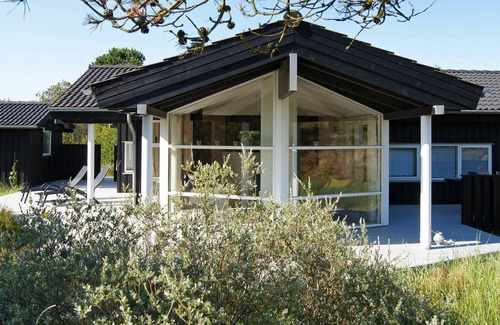 Aalbaek House | Lakefront Retreat - By Traum Ferienwohnungen