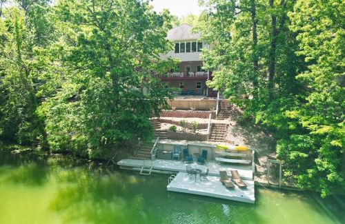 Bella Vista House | Lakefront Retreat - Near Trails & Family Fun