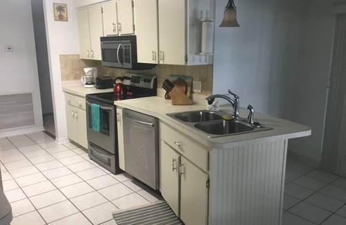 Inverness House | Lakefront, spacious 2/2 home on Lake Tsala Apopka, Inverness