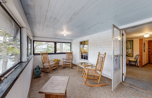 Windham Apartment | Lakefront suite with screened porch, fast WiFi, firepit area, Sebago Lake access