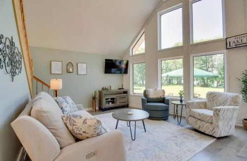 Sunburg House | Lakefront Sunburg Vacation Rental with Boat Dock!