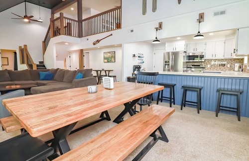 Stover House | Lakefront Sunset Views - few steps to private dock - 250 feet of shoreline!