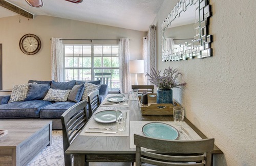 Tool House | Lakefront Texas Vacation Rental w/ Private Dock