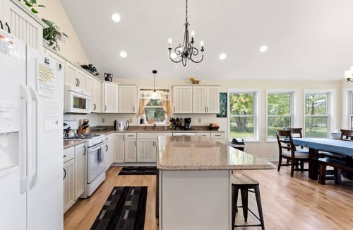 Kendall House | Lakefront Tranquility Spacious Retreat Sleeps 14