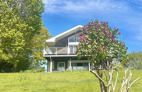 Montauk House | Lakefront two-bed, Approximately 2200 Sq Ft.,two full baths, WiFi and AC