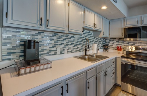 Versailles House | Lakefront Versailles Vacation Rental w/Dock!
