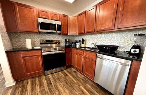 Wedowee Villa | Lakefront Villa 1 Dock Access