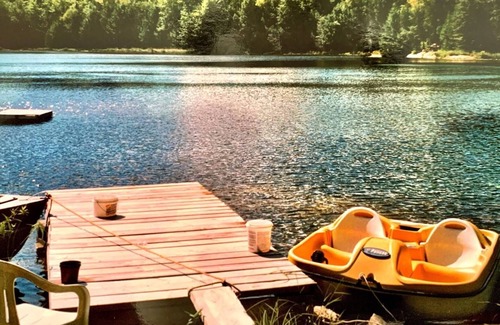 Cantley Cottage | Lakefront Villa 5 minutes from Mont Cascades Ski Resort and Waterpark