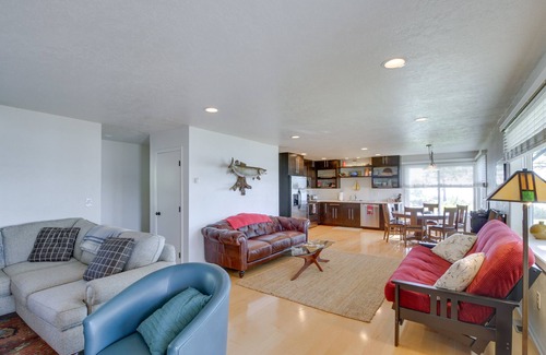 Walker Cabin | Lakefront Walker Home w/Boat Dock & Lift!