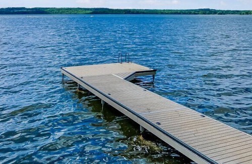 Roseneath Cabin | Lakehouse Cabin on Water Front