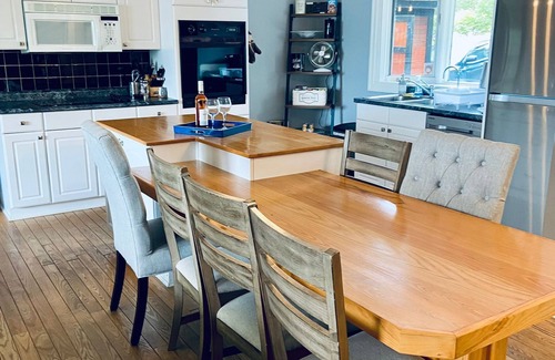Prince Edward Cottage | Lakehouse in Prince Edward County. Private Dock. Pet Friendly!