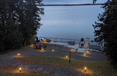 Prince Edward Cottage | Lakehouse in Prince Edward County. Private Dock. Pet Friendly!
