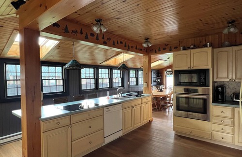 Old Forge Cabin | Lakehouse Lodge ~ Fourth Lake Getaway Lodges