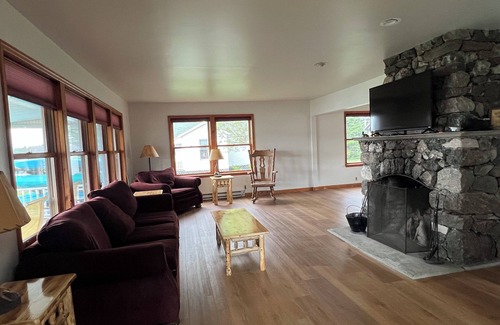 Old Forge Cabin | Lakehouse Lodge ~ Fourth Lake Getaway Lodges