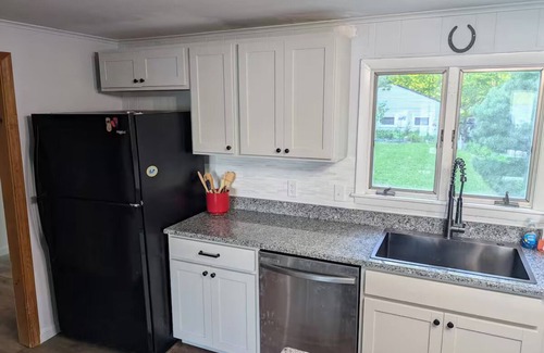 South Casco House | Lakehouse with large level yard on pristine Little Sebago Lake
