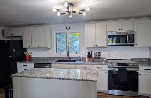 South Casco House | Lakehouse with large level yard on pristine Little Sebago Lake