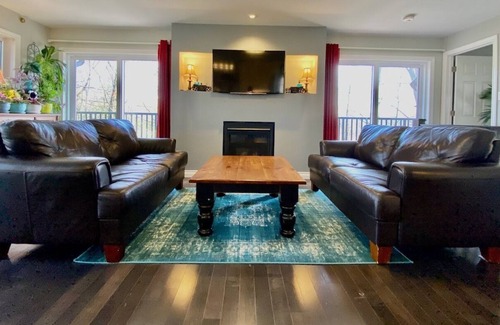 Trent Lakes Cottage | Lakehurst Retreat at Sandy Lake