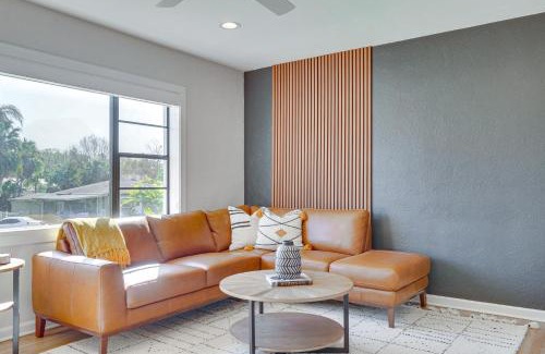 Lakeland House | Lakeland Retreat with Private Pool and Yard Games!