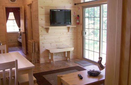 Milton Resort | Lakeland RV Campground Cottage 15