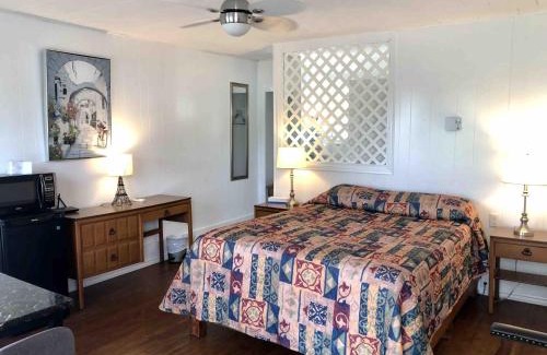 Yarmouth Hotel | Lakelawn B&B and Motel