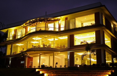 Vazhavatta Villa | LakeRose Wayanad Resort