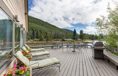 Lakeside Village House | Lakeshore by Summit County Mountain Retreats