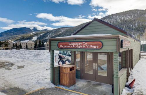 Lakeside Village House | Lakeshore by Summit County Mountain Retreats