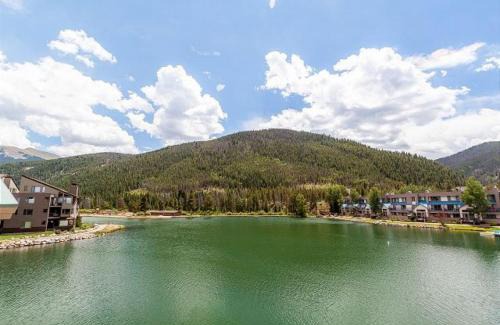 Lakeside Village House | Lakeshore by Summit County Mountain Retreats