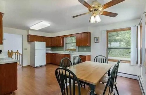 Babbitt Cabin | Lakeshore Cabin/Home sleeps 8, North MN Heaven
