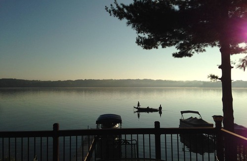 Luck Cabin | Lakeshore Cabin On The Waters Edge of Bone Lake