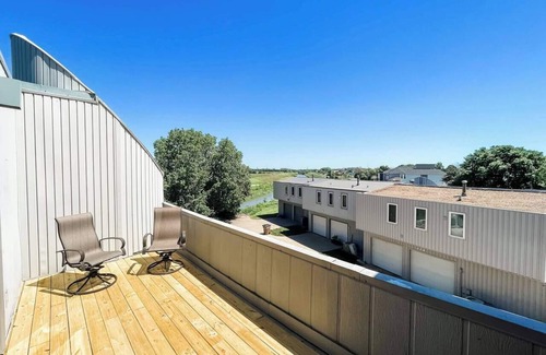 Capitol Beach House | Lakeshore Landing - Unique 3 Story Condo