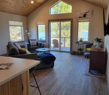 Homer House | Lakeshore Lodging Suites