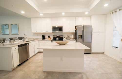 Lakewood Ranch Condo | Lakeshore Retreat | 2 Bed, 2 Bath