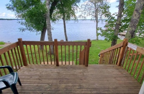 Ray Cabin | Lakeside 1 Bedroom Bear Paw Cabin on Kab