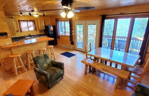 Ray House | Lakeside 2 Bedroom Wolfs Den Cabin On Kab
