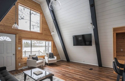 Champion Cabin | Lakeside 3bdr Retreat w/ Hot Tub