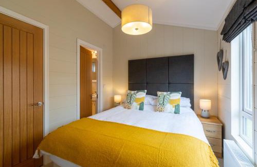 Troutbeck Bridge Resort | Lakeside 4 Lodge