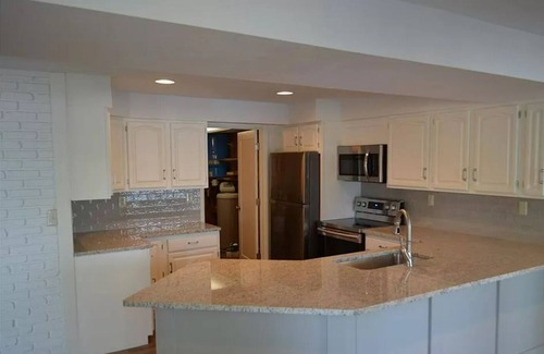 Climax Springs House | Lakeside Bliss: Cozy 4BR Retreat, Private Dock & Boat Slip at the 60MM!