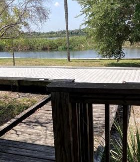 Braden River House | Lakeside Cabin for a Glamping Getaway near Tampa, Florida