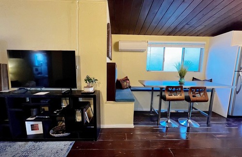 Point Loma Heights Apartment | Lakeside Charm in Ocean Beach