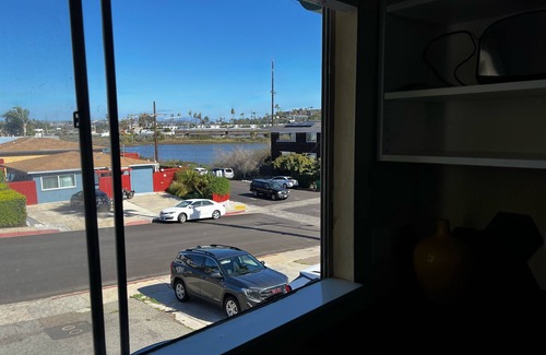 Point Loma Heights Apartment | Lakeside Charm in Ocean Beach