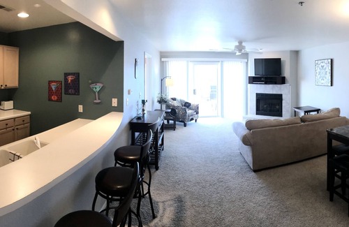 Osage Beach Condo | LAKESIDE CONDO, 3 pools, Walk in level, boat slip, 2 bed/2 bath, gorgeous views