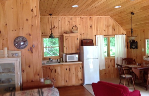 Wolfeboro House | Lakeside Cottage Getaway